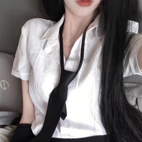 女伯爵